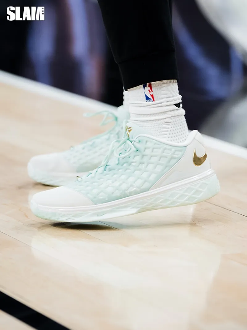 世界杯赛事回顾-布伦森换穿Kobe3Low&amp;amp;Kobe6，砍下30分3篮板2助攻